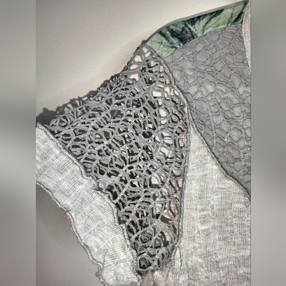 Fleur De Lis (Size S) Multicolored Textured Mix Media Lightweight Tunic Dress - Picture 3 of 10